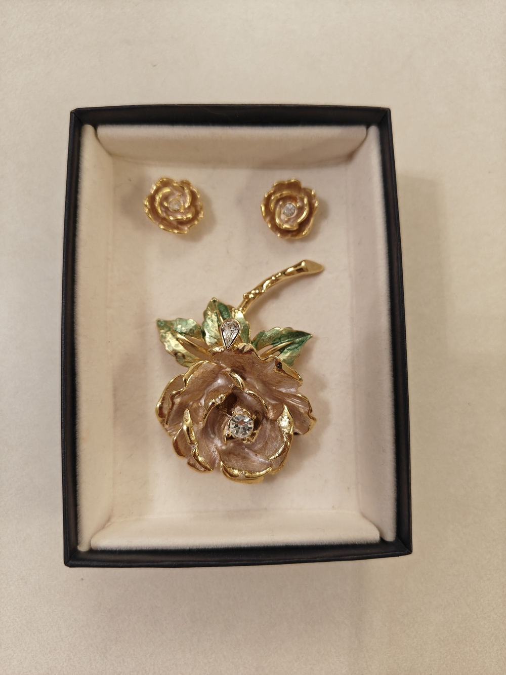 Vintage R.J. Graziano "England's Rose" Featuring a rose Brooch And Earrings